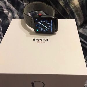 Series 3 Apple Watch 42mm GPS+ Cellular